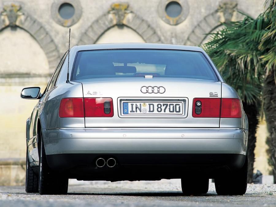  Audi A8 L 6.0 Quattro (D2) 2001 года  (фото 10 из 27)